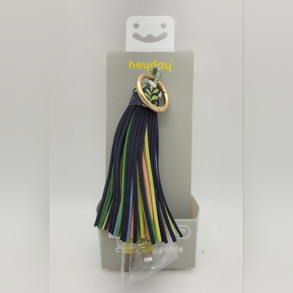Green 12" Lightning to USB-A Tassel Keychain Clip Cable for iPhone - heyday - Picture 3 of 10